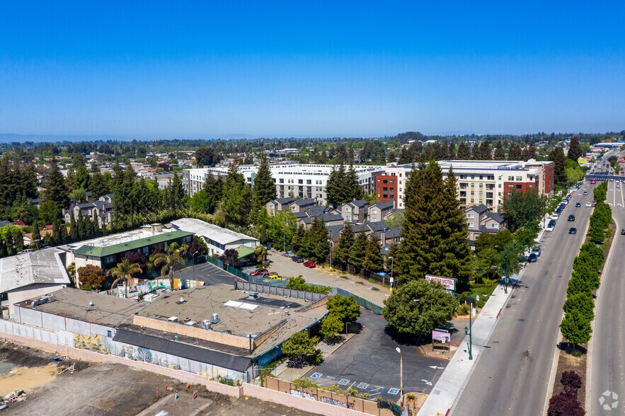 More Photos Of 29083 Mission Blvd, Hayward Hotel For Sale