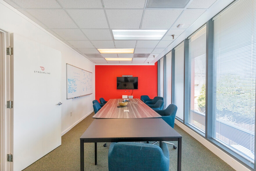 More Photos Of 2321 P St, Sacramento Office For Lease