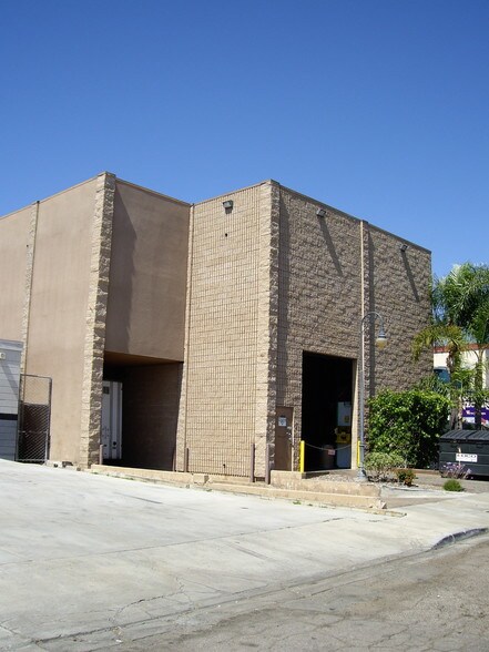 More Photos Of 7648 Lemon Ave, Lemon Grove Manufacturing For Lease