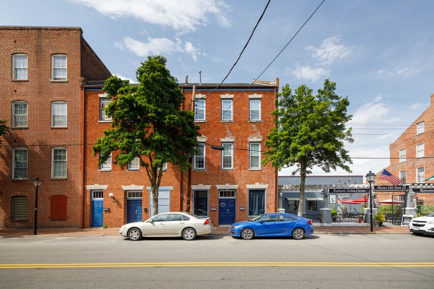 Primary Photo Of 23-25 W Old St, Petersburg Apartments For Sale