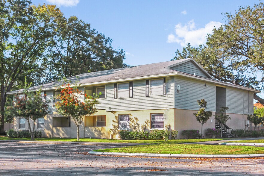 More Photos Of 609 Golden Raintree Pl, Brandon Apartments For Sale