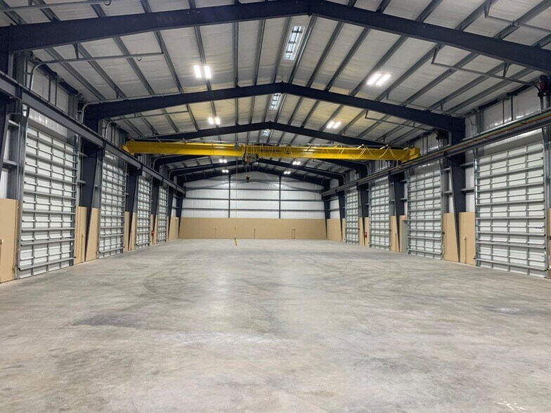 More Photos Of 449 Flato Rd, Corpus Christi Warehouse For Lease