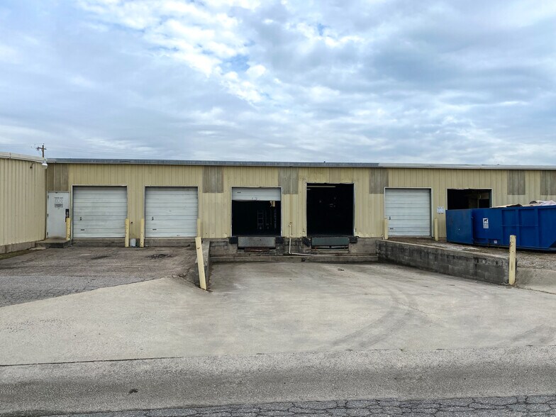 More Photos Of 2521 N Church St, Rocky Mount Warehouse For Lease