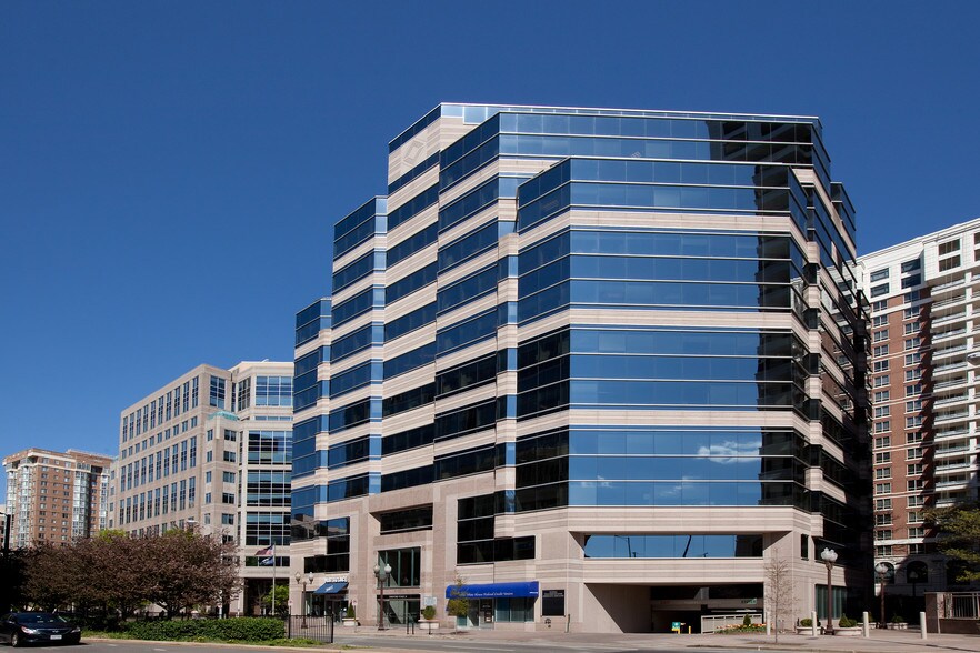 More Photos Of 4121 Wilson Blvd, Arlington Office For Lease