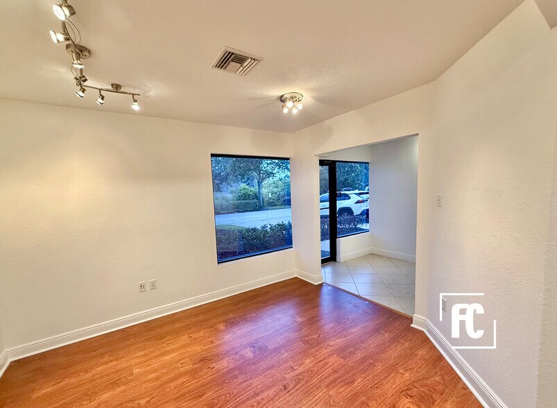 More Photos Of 4287-4303 SW High Meadows Ave, Palm City Light Manufacturing For Sale