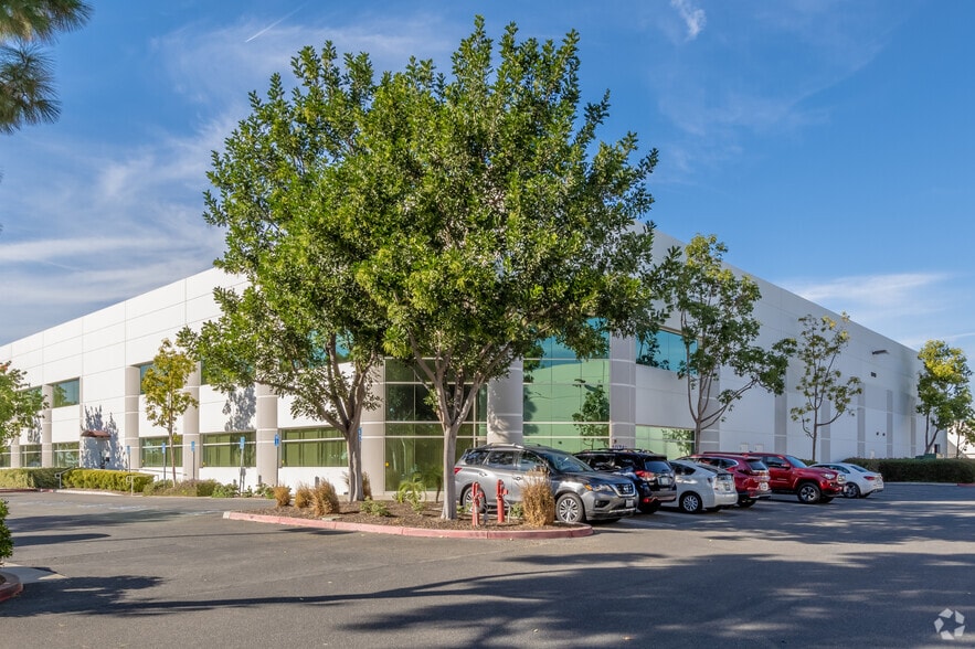 More Photos Of 10741 Walker St, Cypress Warehouse For Lease