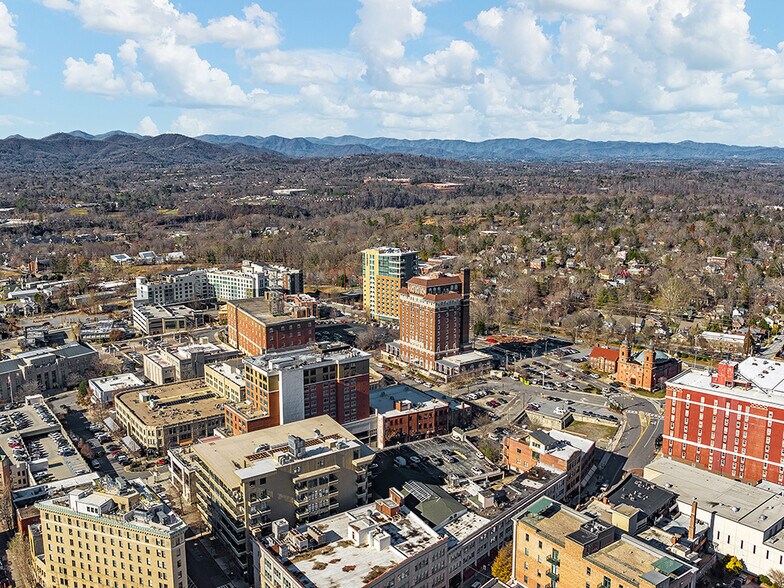 More Photos Of 29 Page Ave, Asheville Storefront Retail Office For Lease