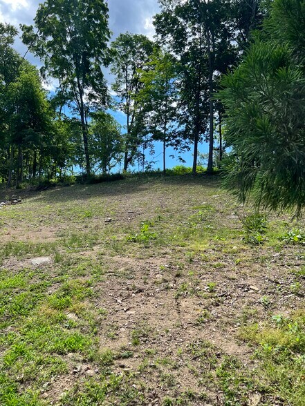 More Photos Of 131 Barclay Dr, Stamford Land For Sale