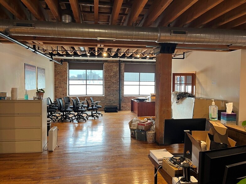 More Photos Of 1529 W Armitage Ave, Chicago Loft Creative Space For Sale