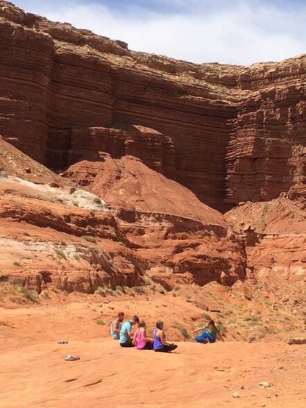More Photos Of MM 28 Highway 276 Lodge, Lake Powell Hotel For Sale