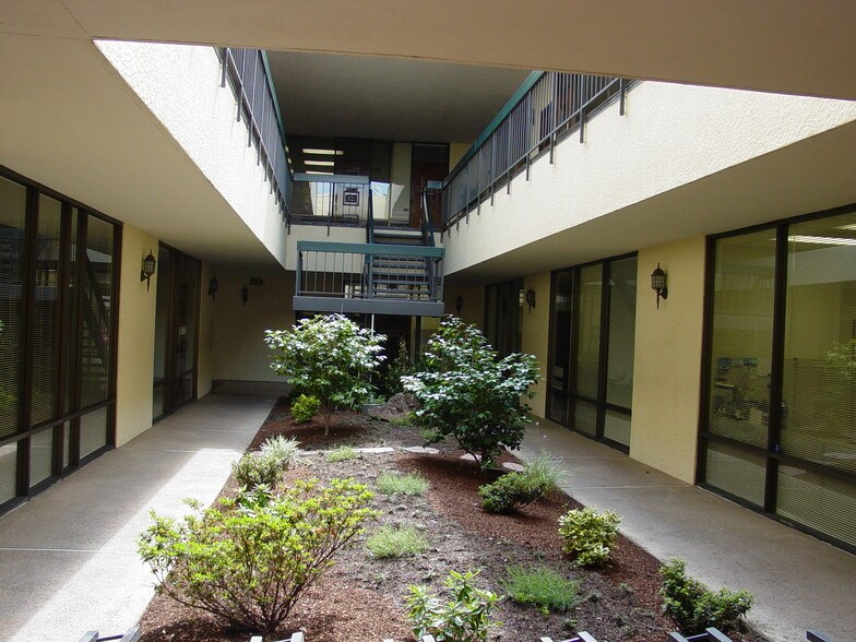 More Photos Of 841 Blossom Hill Rd, San Jose Medical For Lease