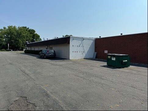 Primary Photo Of 691 New Jersey 33, Hamilton Township Freestanding For Sale