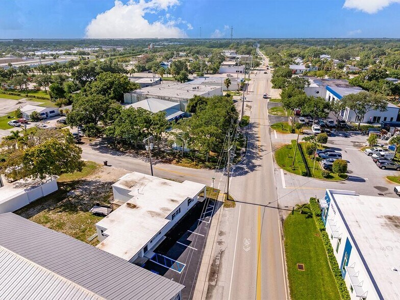 More Photos Of 1708 Old Dixie Hwy, Vero Beach General Retail For Sale