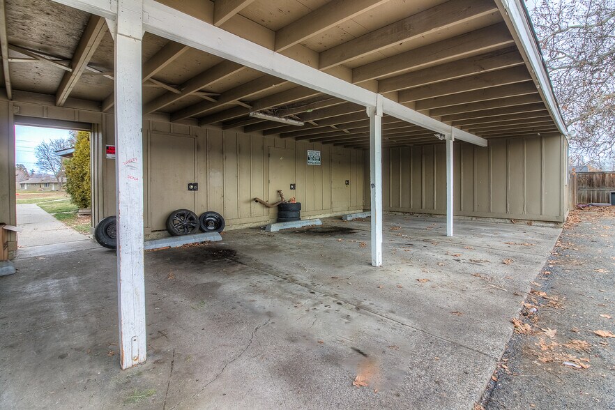 More Photos Of 1305 W King St, Yakima Apartments For Sale
