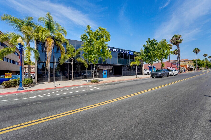 More Photos Of 4470 Park Blvd, San Diego Office For Sale