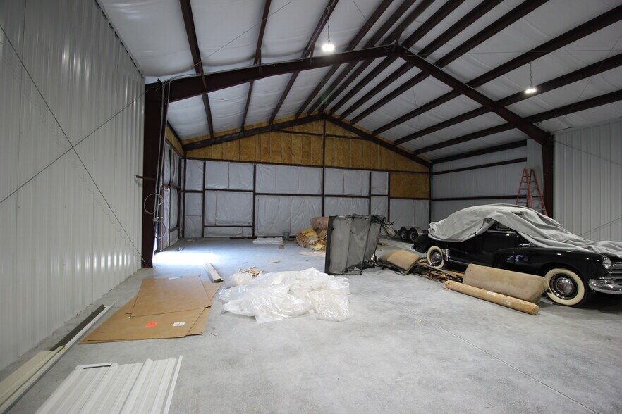 More Photos Of 34 Smokey Bear Ln, Covington Light Distribution For Sale