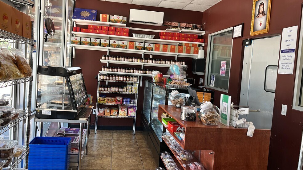 More Photos Of 7260 Highway 6, Missouri City Freestanding For Sale