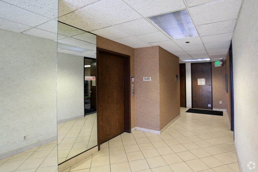 More Photos Of 19000 Hawthorne Blvd, Torrance Medical For Lease