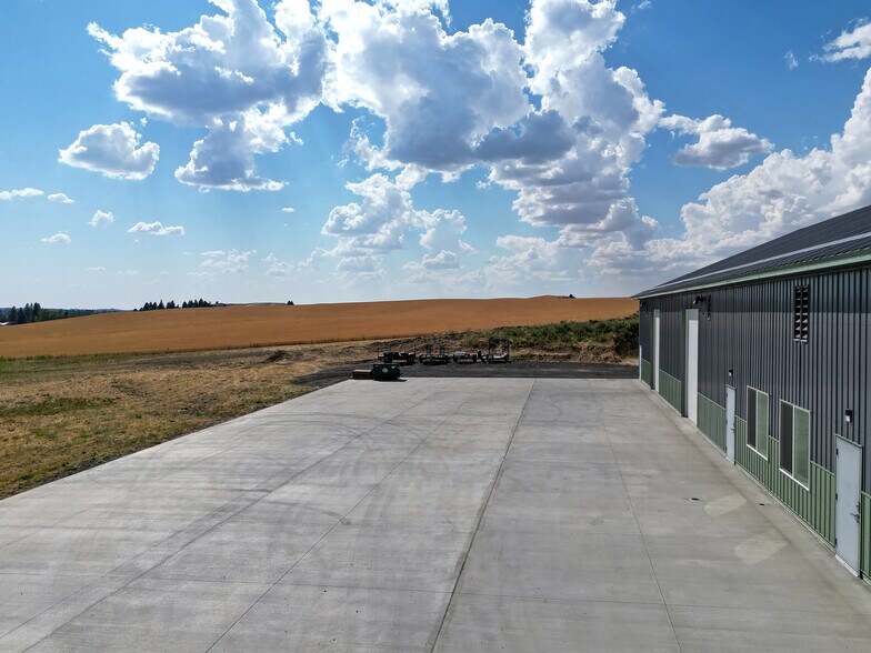 More Photos Of 30 S Fred Johns Way, Cheney Warehouse For Lease