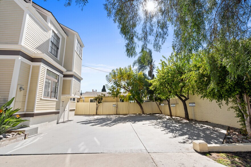 More Photos Of 2368 2nd Ave, San Diego Office Residential For Sale