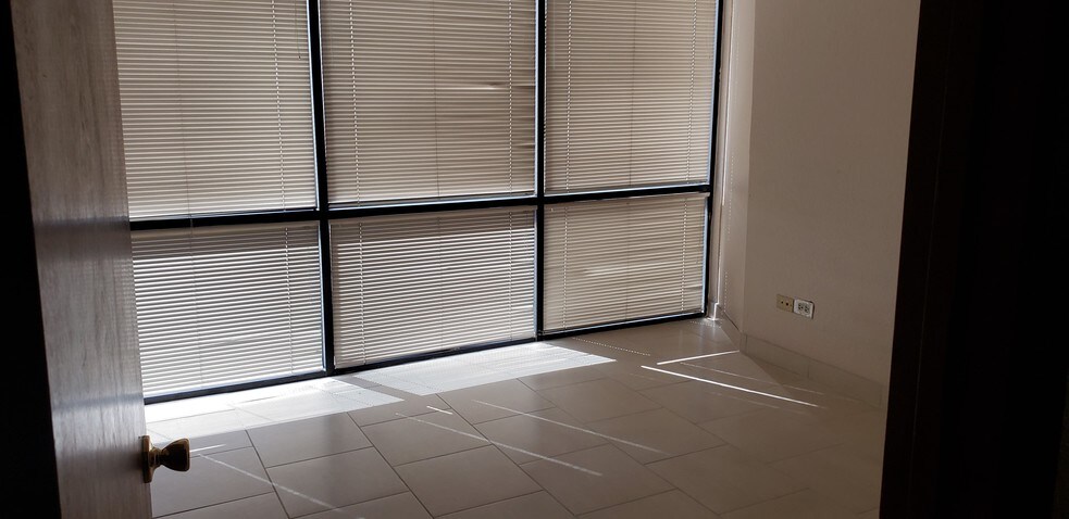 More Photos Of 3120 N 19th Ave, Phoenix Office For Lease