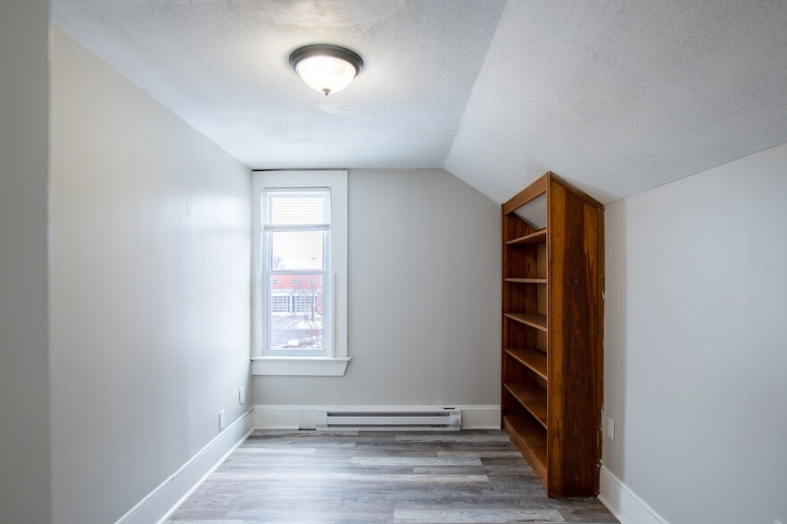 More Photos Of 69 Winter St, Springfield Apartments For Sale