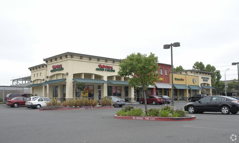 More Photos Of 136th Ave @ 136th Ave. btwn. Bancroft & E. 14th, San Leandro Unknown For Lease