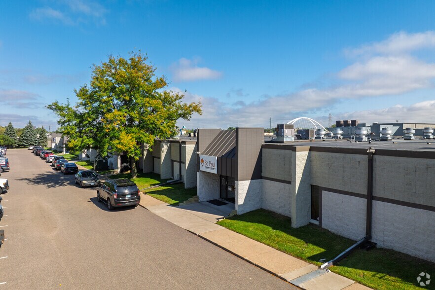 More Photos Of 2800-2930 2nd St N, Minneapolis Light Manufacturing For Sale