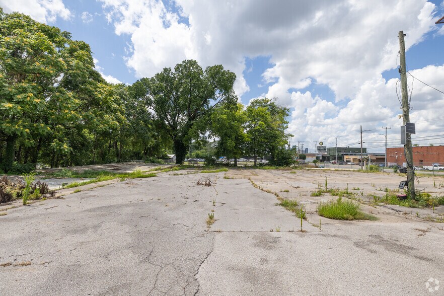 Primary Photo Of 419 Murfreesboro Pike, Nashville Land For Lease