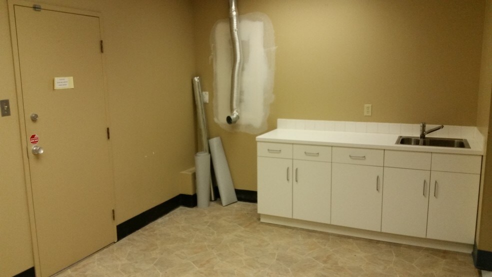 More Photos Of 8225 105th St, Edmonton Office For Lease