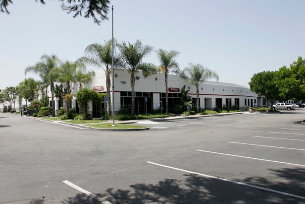 More Photos Of 7700 Imperial Hwy, Downey Light Distribution For Lease