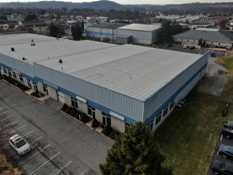 More Photos Of 1114-1124 Commons Blvd, Reading Flex For Sale