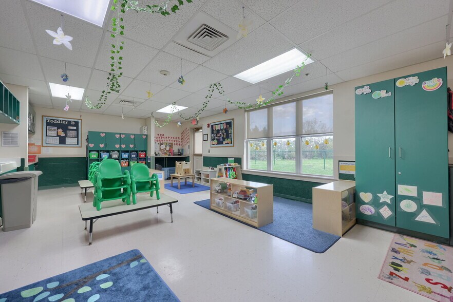 More Photos Of 2301 Harrisburg Pike, Lancaster Daycare Center For Sale
