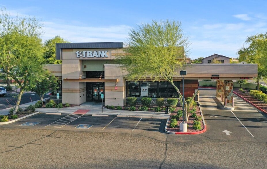 More Photos Of 17063 W Greenway Rd, Surprise General Retail For Sale