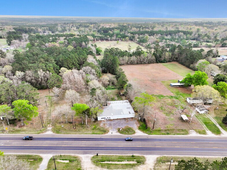 More Photos Of 2852 FM 92, Silsbee Warehouse For Sale