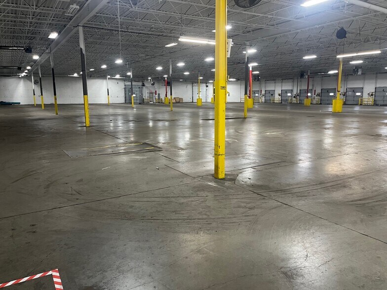 More Photos Of 330 Turner St, Attleboro Manufacturing For Lease