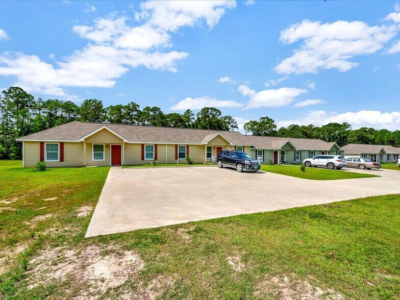 More Photos Of 3205 Sam Rayburn, Brookeland Apartments For Sale