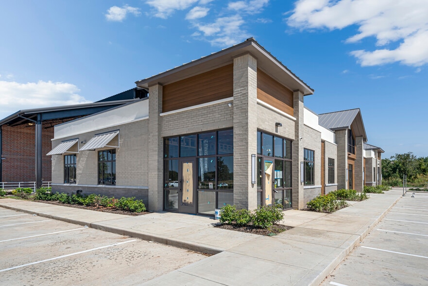 More Photos Of 1039 Imperial Blvd, Sugar Land Medical For Lease