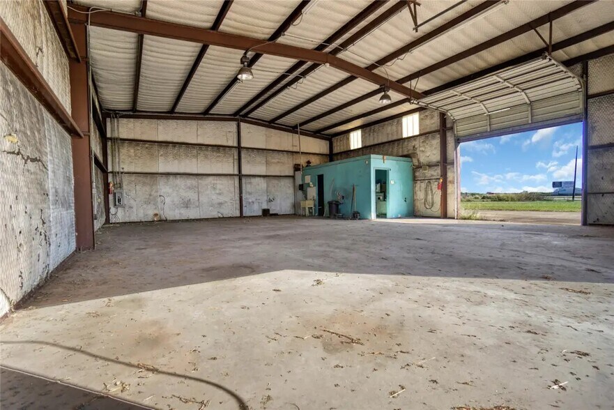 More Photos Of 6000 W Interstate 30, Royse City Warehouse For Sale