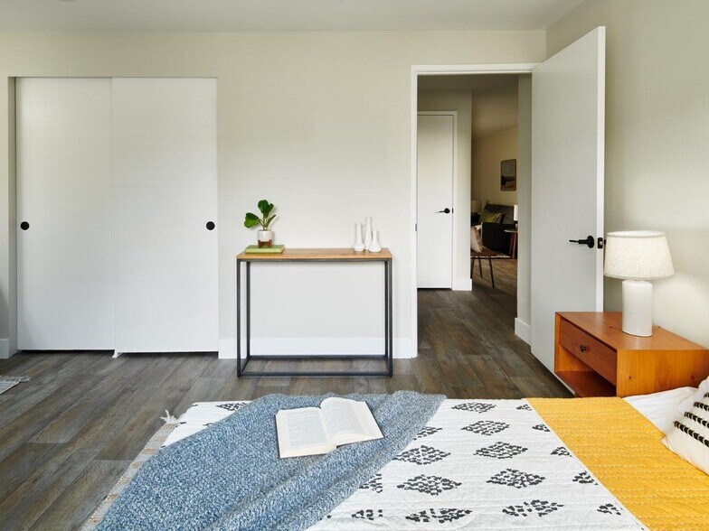 More Photos Of 2231 NE Bridgecreek Ave, Vancouver Apartments For Sale
