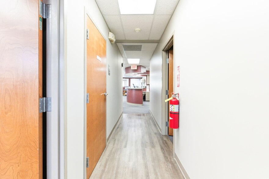 More Photos Of 4430 Crawford Ave, Louisville Medical For Sale