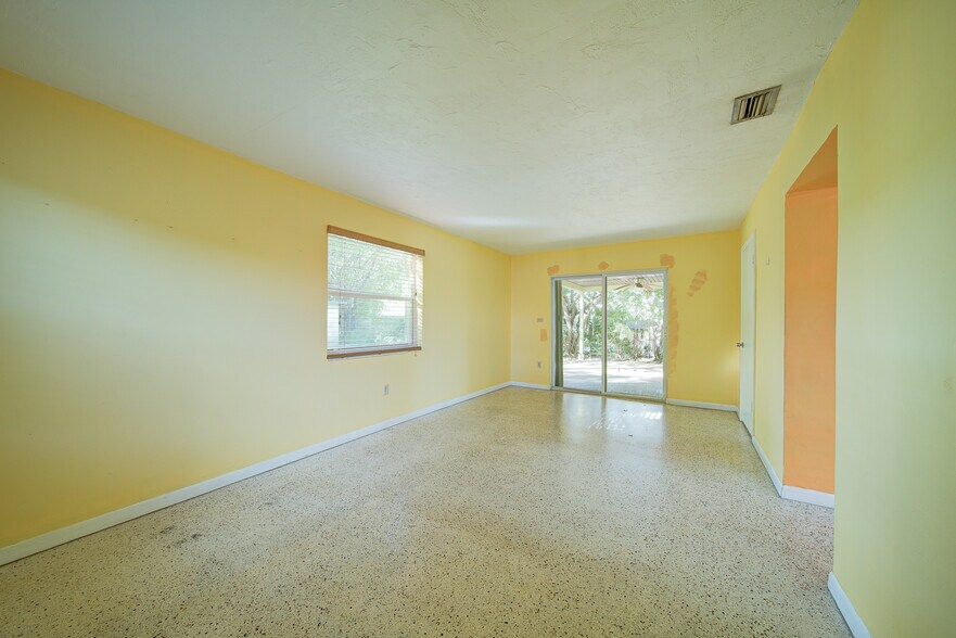 More Photos Of 7358 SW 23rd St, Miami Multifamily For Sale