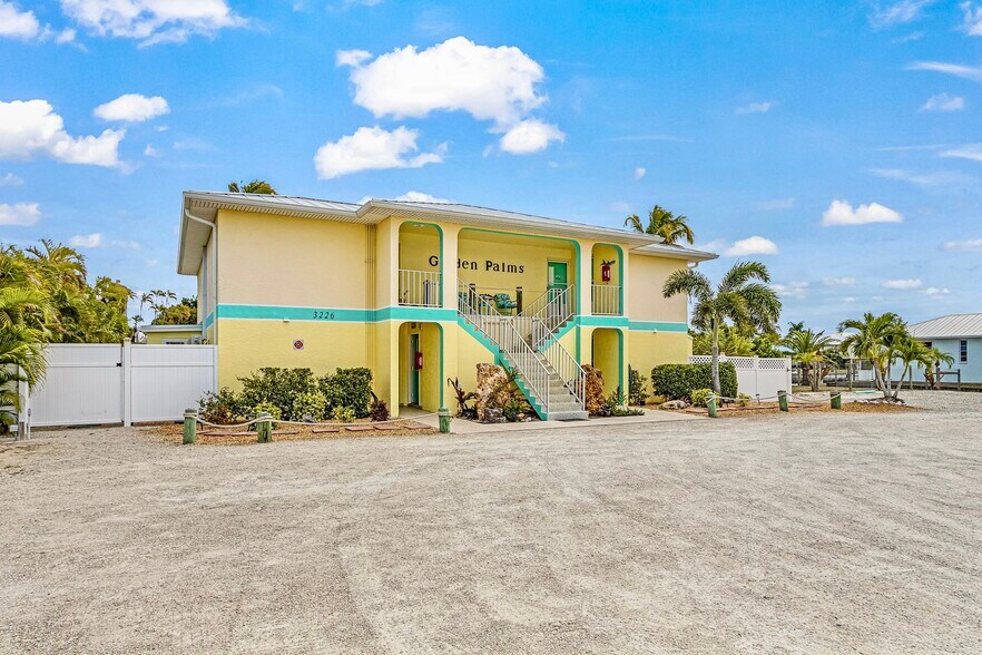 More Photos Of 3226 Stringfellow Rd, Saint James City Apartments For Sale