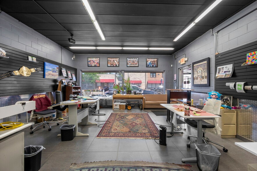More Photos Of 735-737 Snelling Ave N, Saint Paul Storefront Retail Office For Lease