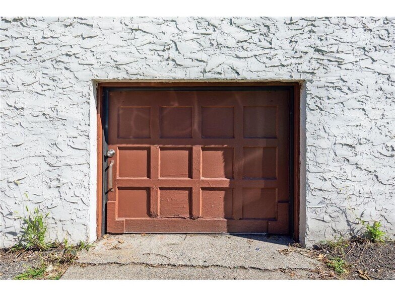 More Photos Of 3318 E Lake St, Minneapolis Freestanding For Sale