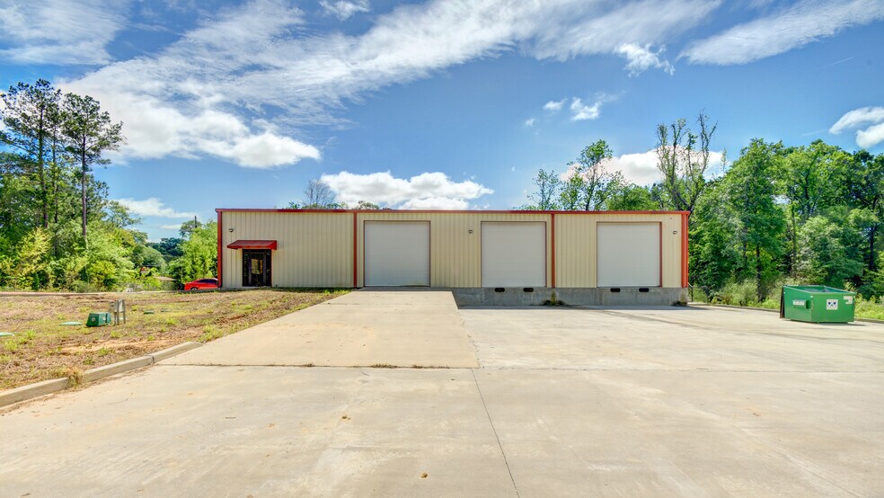 More Photos Of 24396 FM 2090 Rd, Splendora Light Distribution For Sale