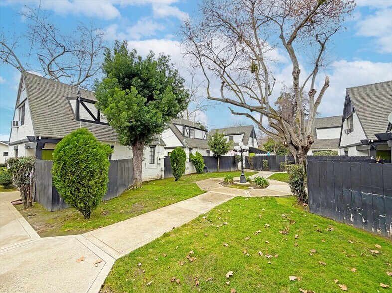 Primary Photo Of 607 E Marshall St, Turlock Apartments For Sale