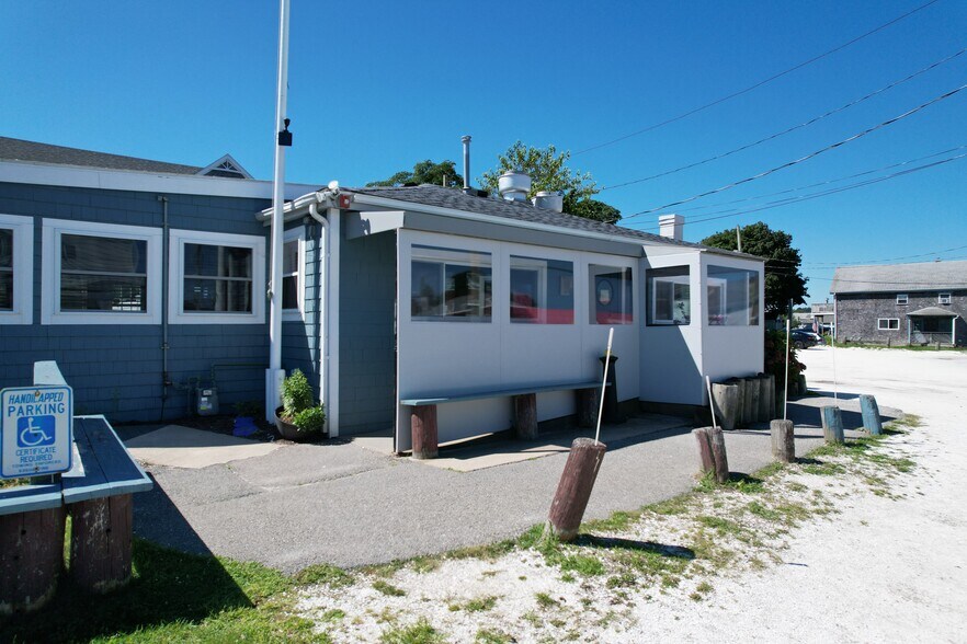 More Photos Of 501 Park Ave, Portsmouth Restaurant For Sale
