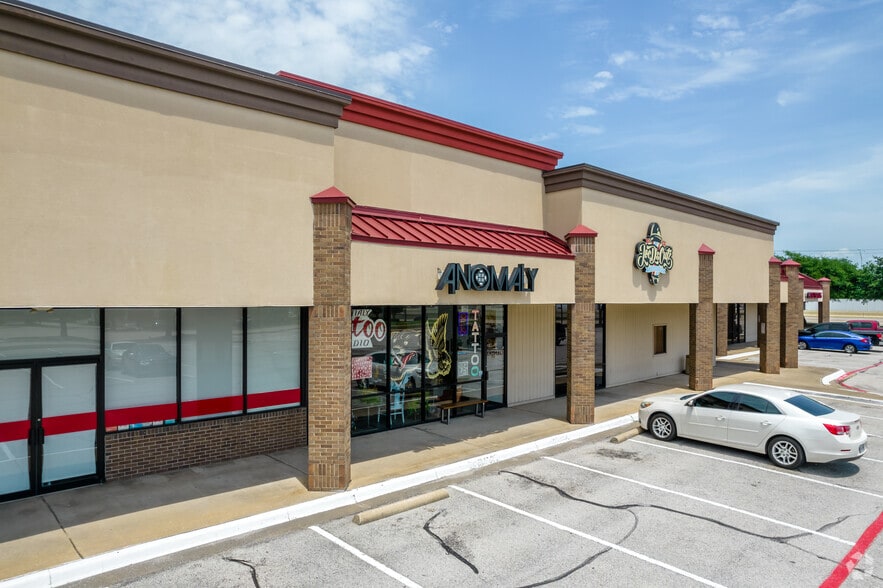 More Photos Of 1915 N Central Expy, Plano Unknown For Lease