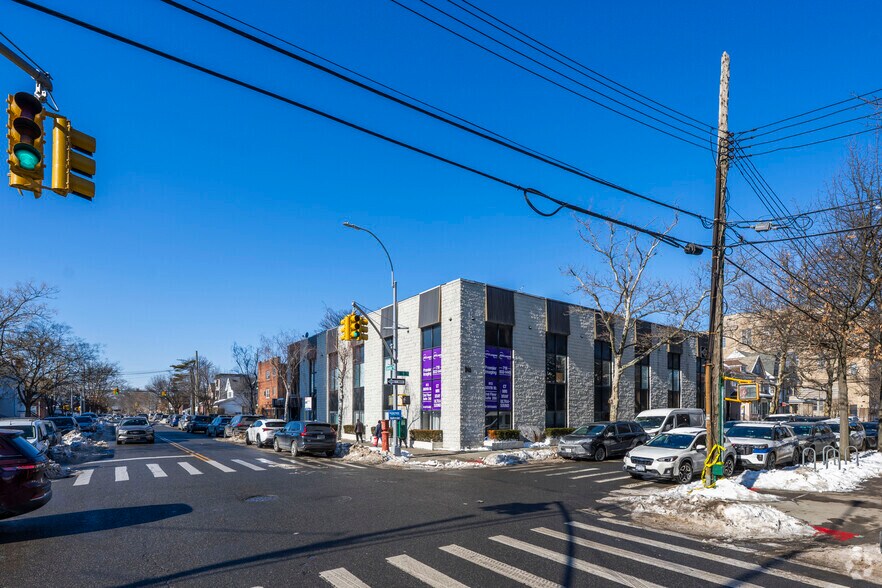 More Photos Of 813 Quentin Rd, Brooklyn Medical For Lease